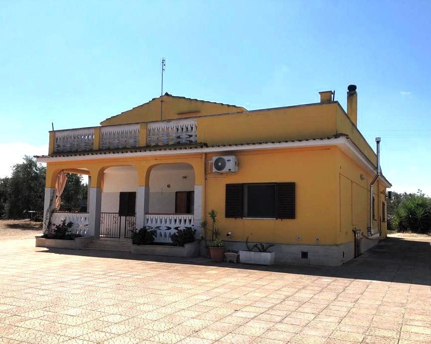 casa indipendente in vendita a Corato