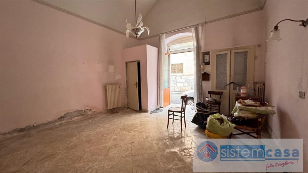 appartamento in vendita a Corato in zona Centro Storico