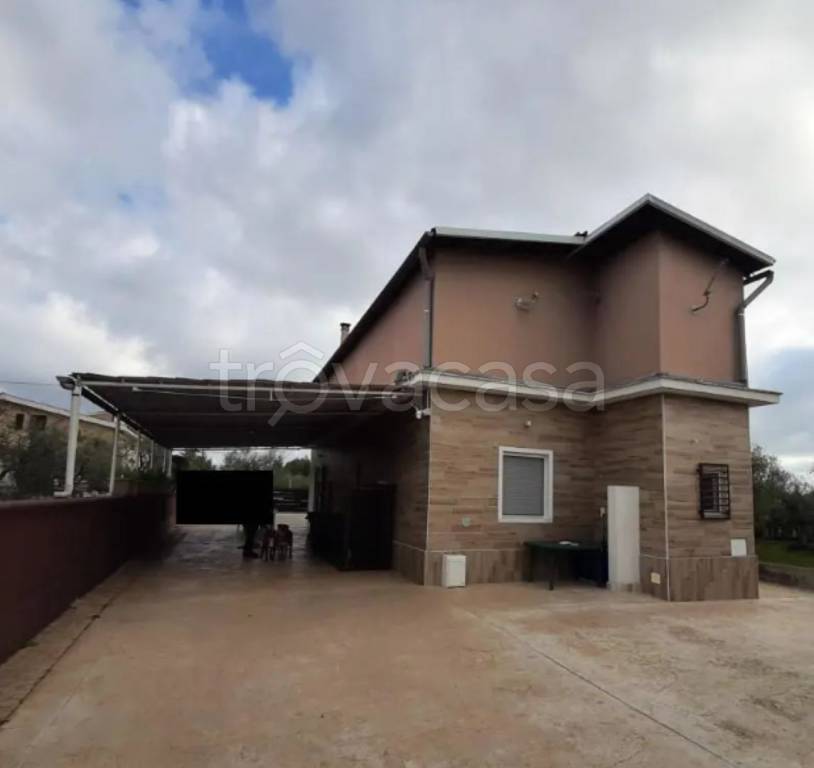 casa indipendente in vendita a Corato
