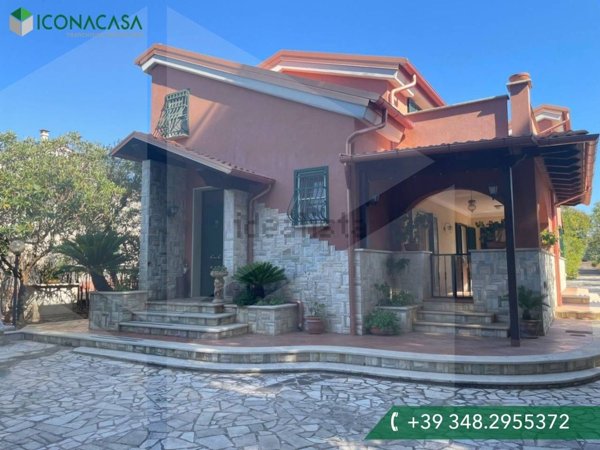 casa indipendente in vendita a Corato