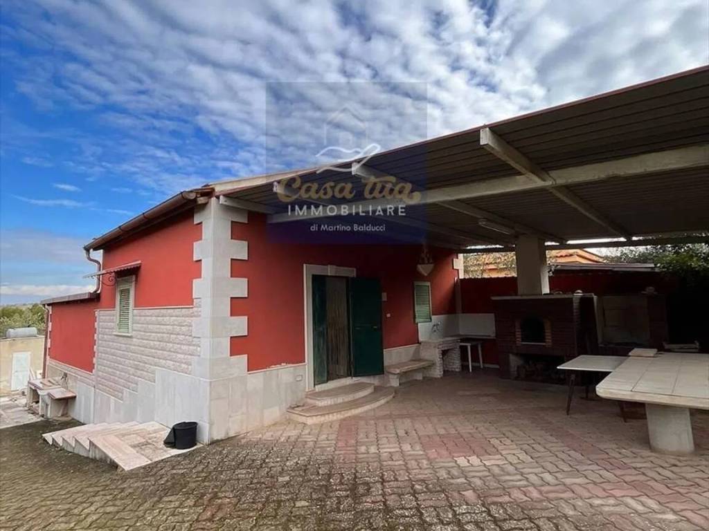 casa indipendente in vendita a Corato in zona Murgetta