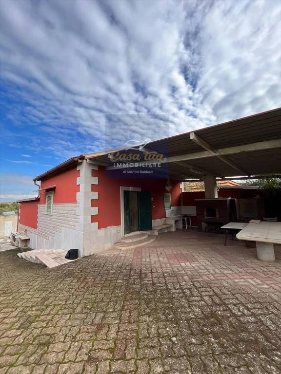 casa indipendente in vendita a Corato in zona Murgetta