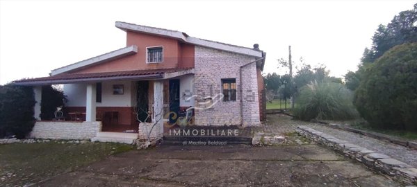 casa indipendente in vendita a Corato