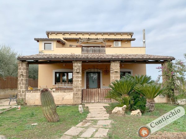 casa indipendente in vendita a Corato