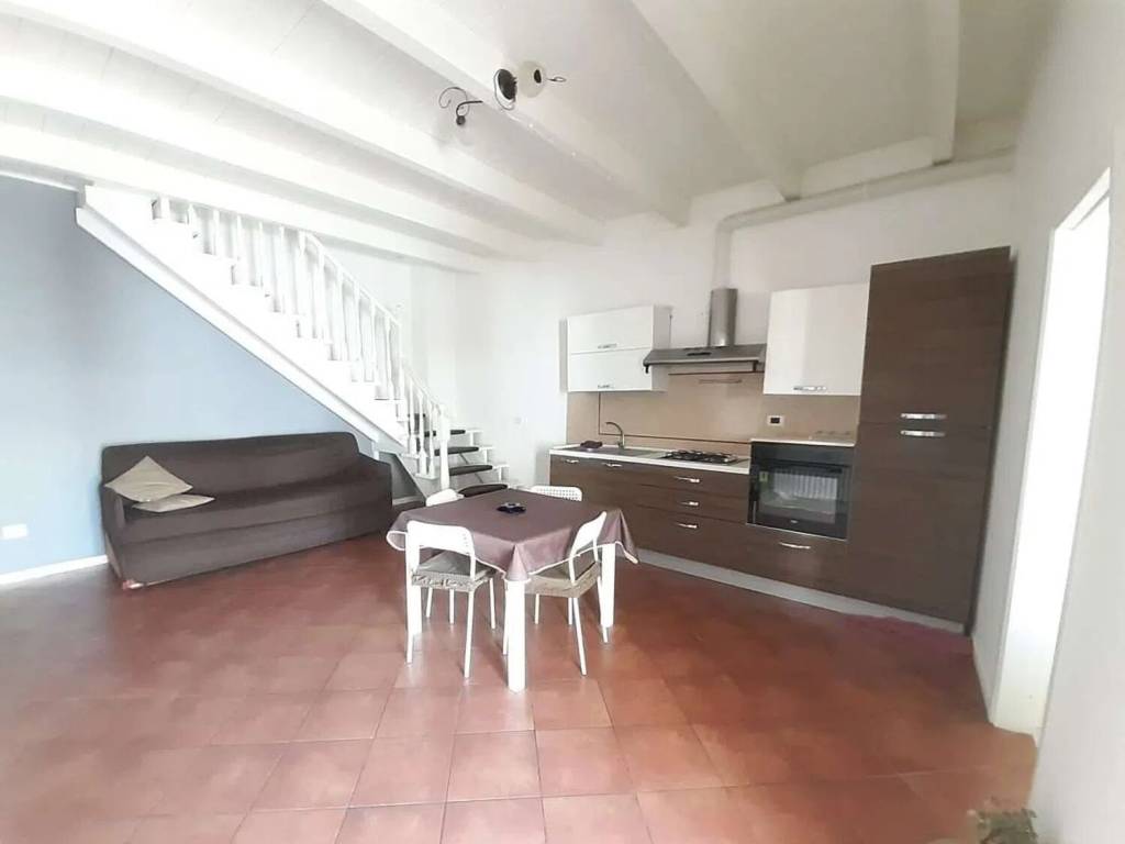 appartamento in vendita a Corato in zona Centro Storico