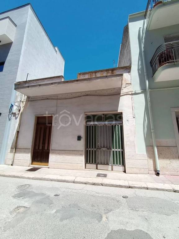 casa indipendente in vendita a Corato