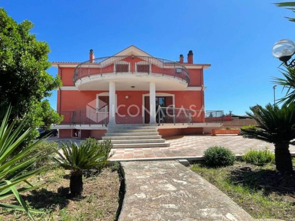 casa indipendente in vendita a Corato
