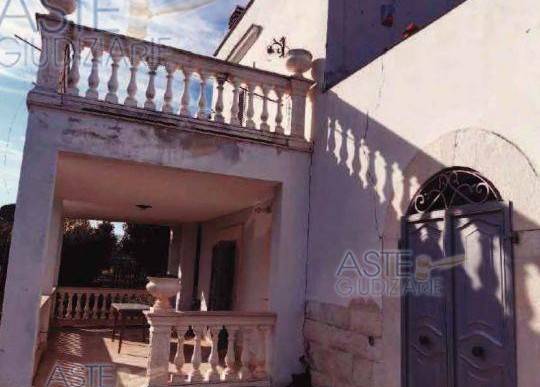 appartamento in vendita a Corato in zona Centro Storico