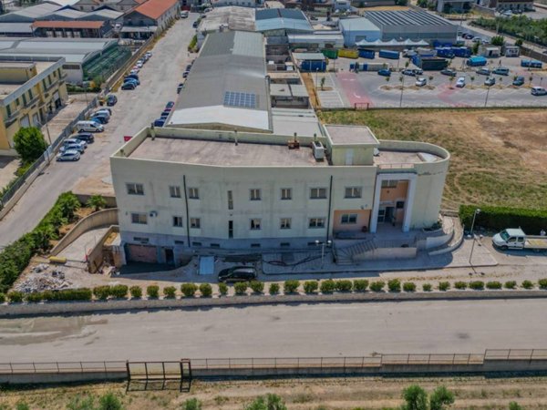 intera palazzina in vendita a Corato