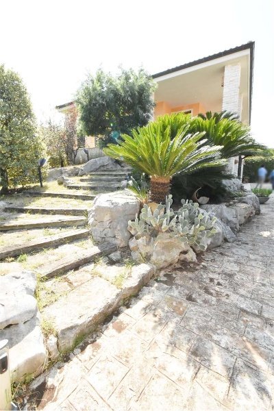 casa indipendente in vendita a Corato