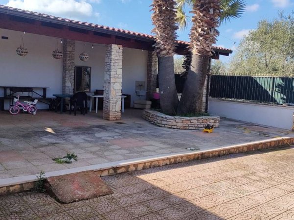 casa indipendente in vendita a Corato in zona Oasi di Nazareth