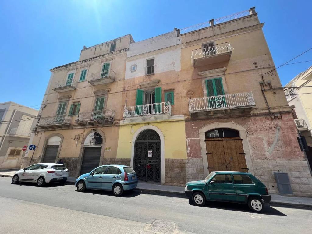negozio in vendita a Corato