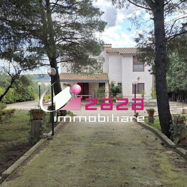 casa indipendente in vendita a Corato