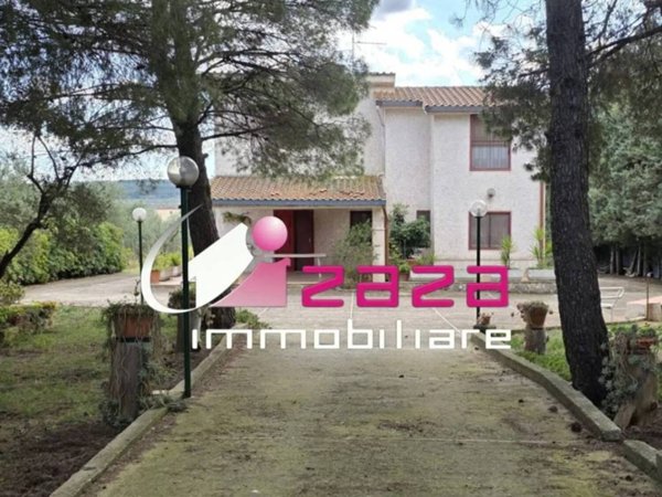 casa indipendente in vendita a Corato