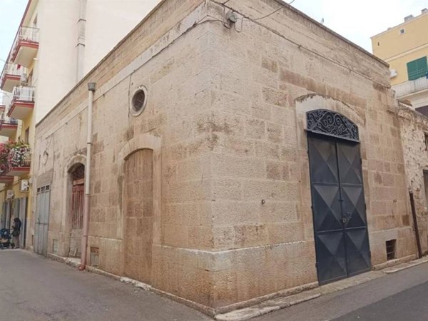 intera palazzina in vendita a Corato