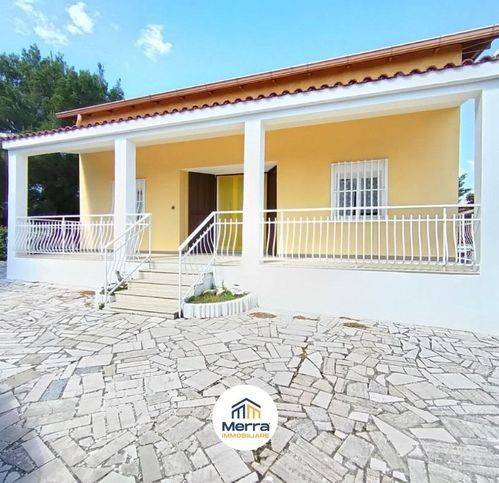 casa indipendente in vendita a Corato