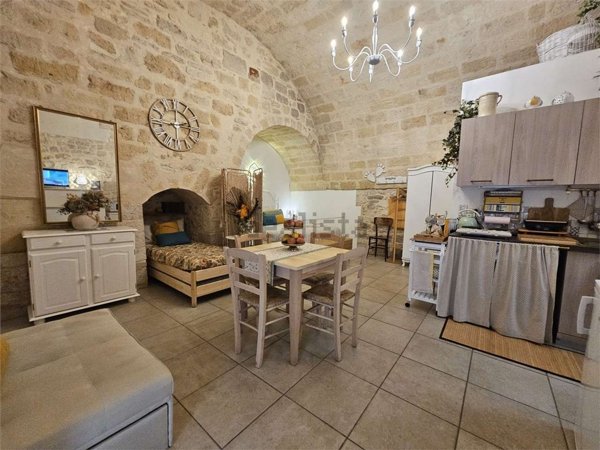 appartamento in vendita a Corato in zona Centro Storico