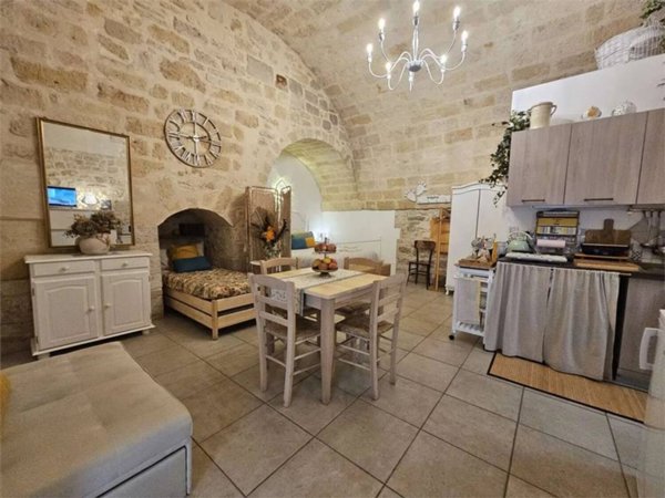 appartamento in vendita a Corato in zona Centro Storico