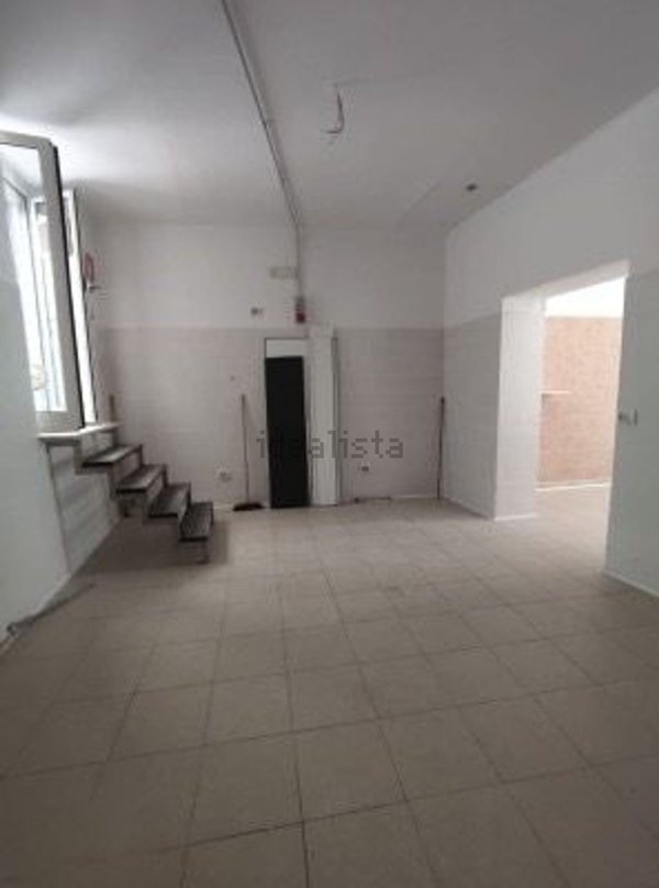 locale commerciale in vendita a Corato