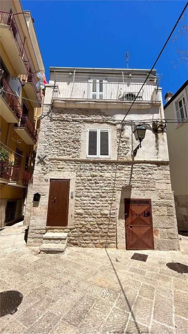 casa indipendente in vendita a Corato