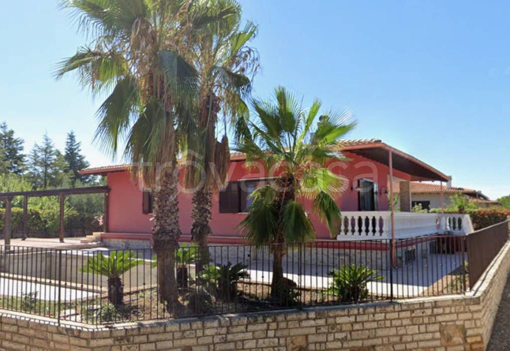 casa indipendente in vendita a Corato