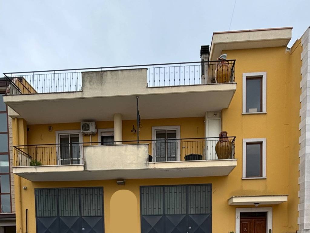 locale commerciale in vendita a Corato