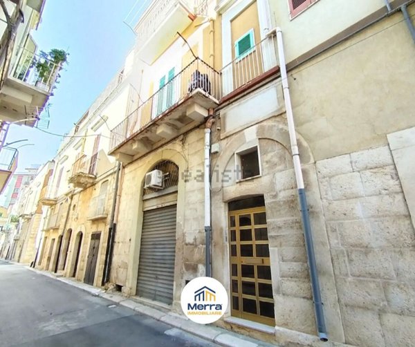 appartamento in vendita a Corato in zona Centro Storico