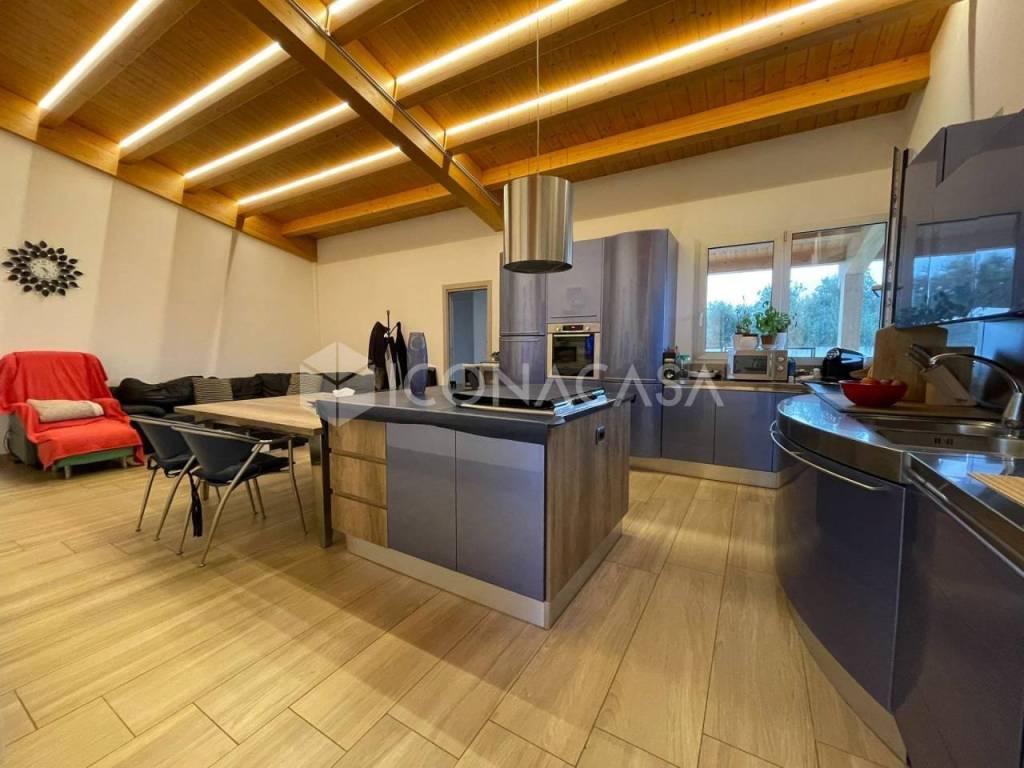 casa indipendente in vendita a Corato