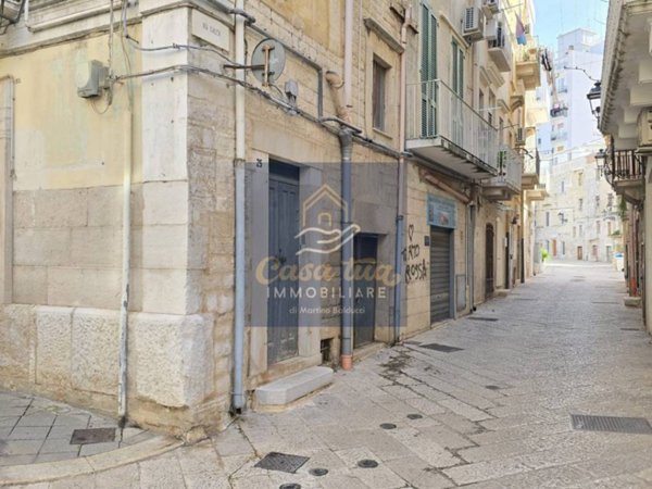 appartamento in vendita a Corato in zona Centro Storico