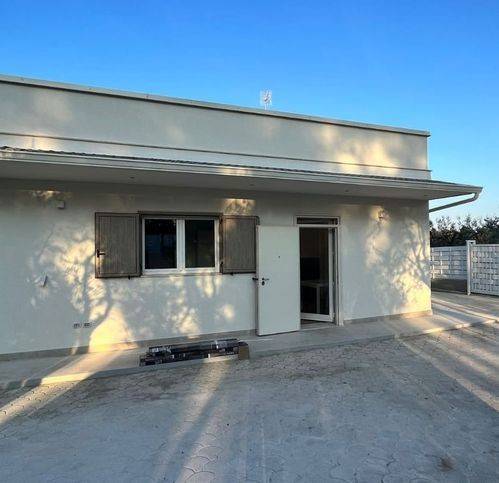 casa indipendente in vendita a Corato