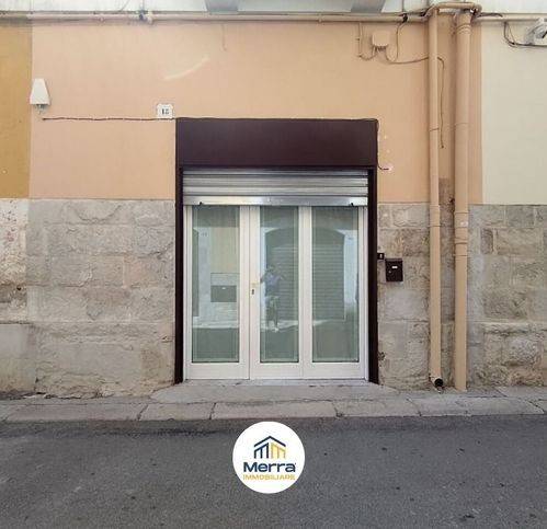 negozio in vendita a Corato in zona Centro Storico