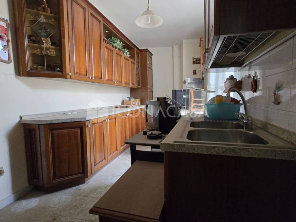 appartamento in vendita a Corato in zona Centro Storico