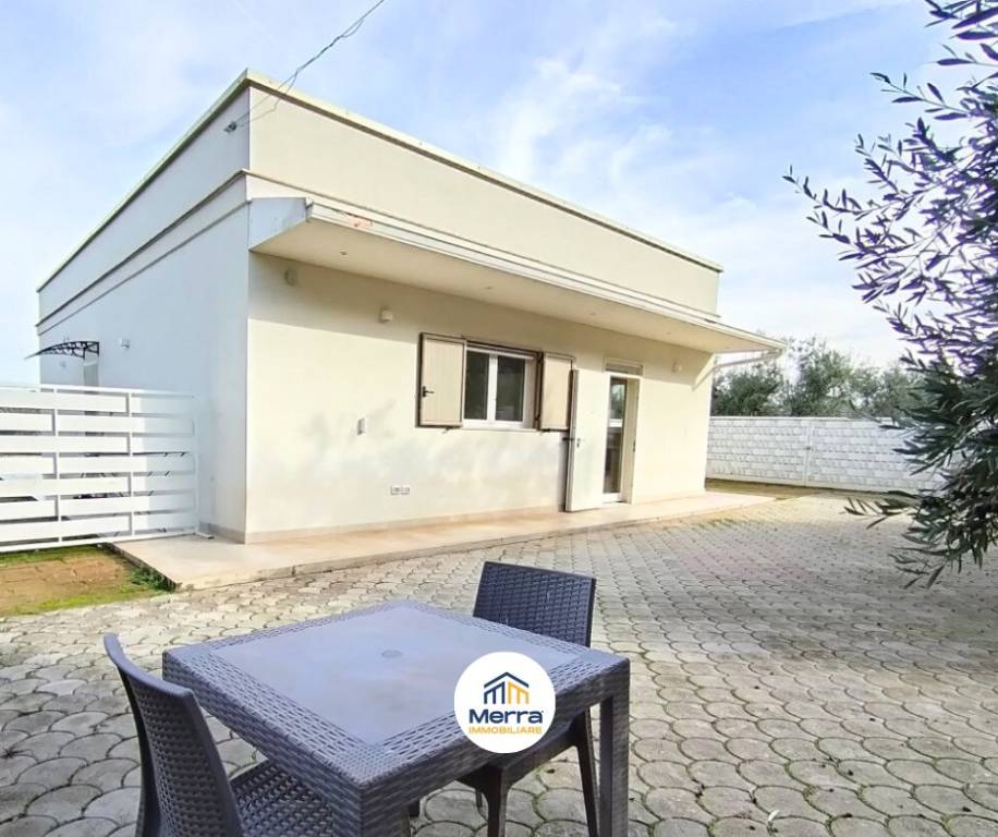 casa indipendente in vendita a Corato