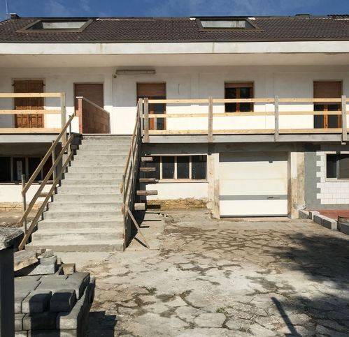 casa indipendente in vendita a Corato