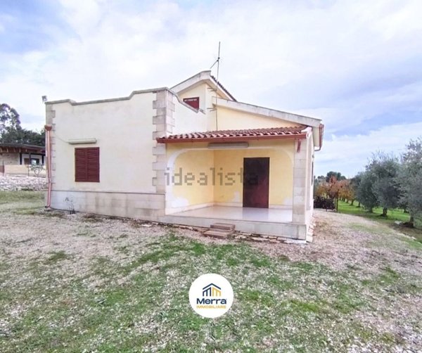 casa indipendente in vendita a Corato