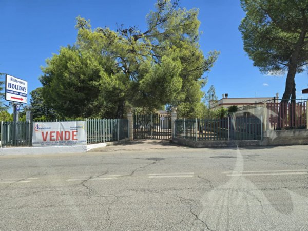casa indipendente in vendita a Corato in zona Centro Storico