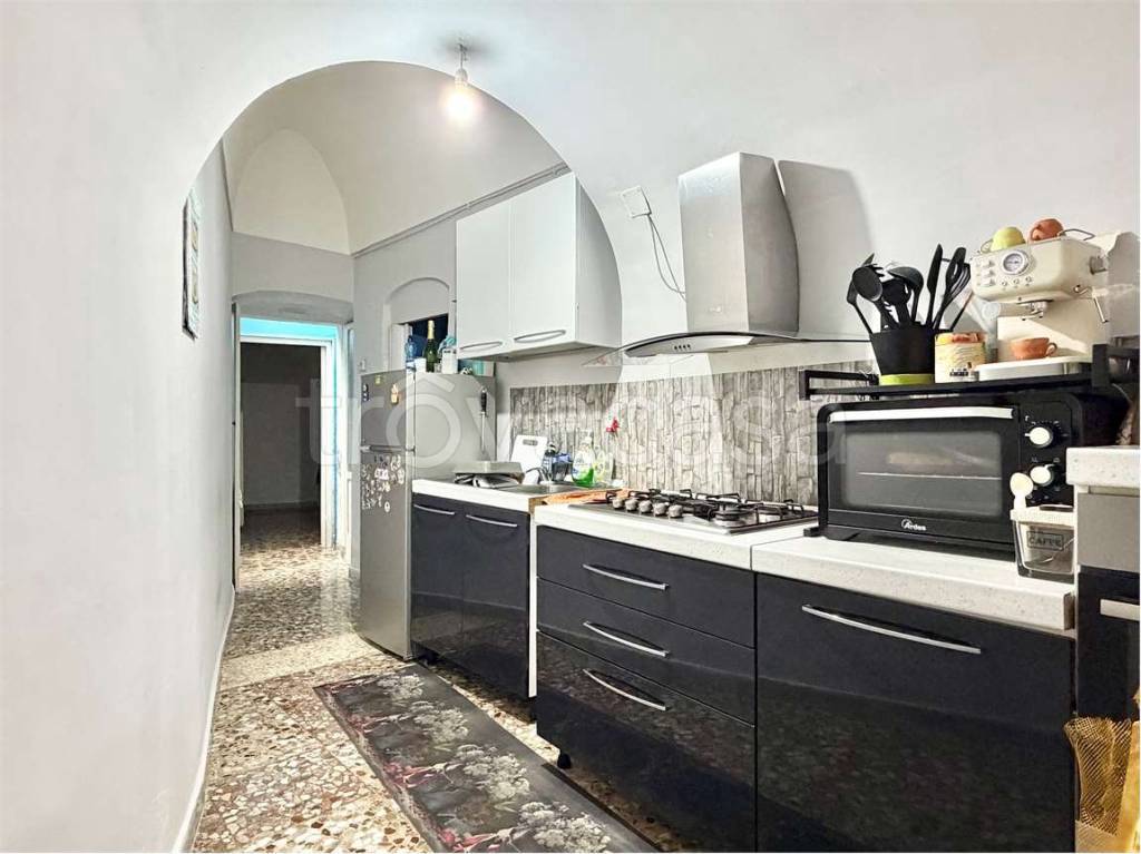 appartamento in vendita a Corato in zona Centro Storico