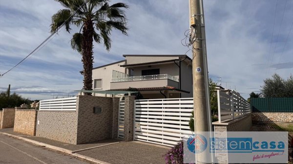 casa indipendente in vendita a Corato in zona Oasi di Nazareth