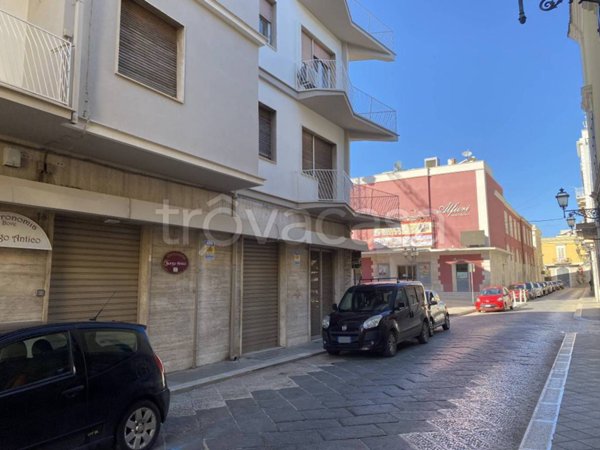negozio in vendita a Corato in zona Centro Storico
