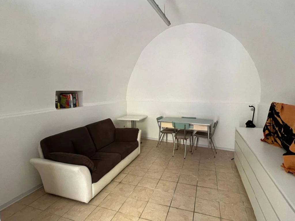 negozio in vendita a Corato in zona Centro Storico