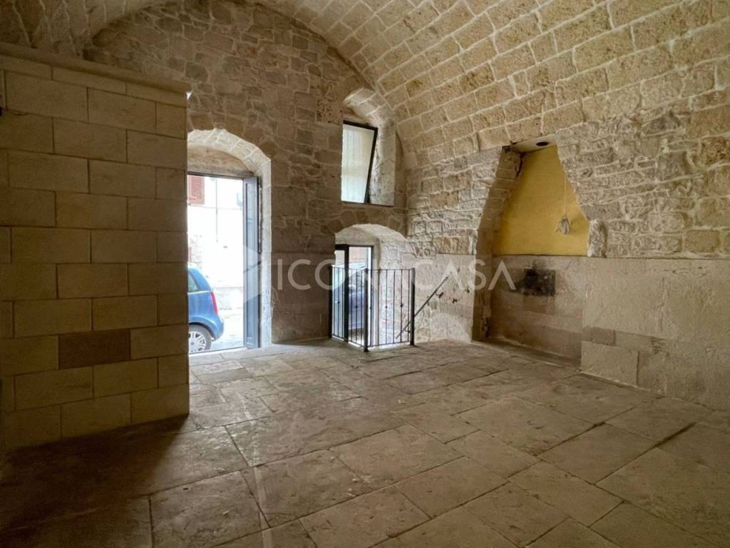 appartamento in vendita a Corato in zona Centro Storico