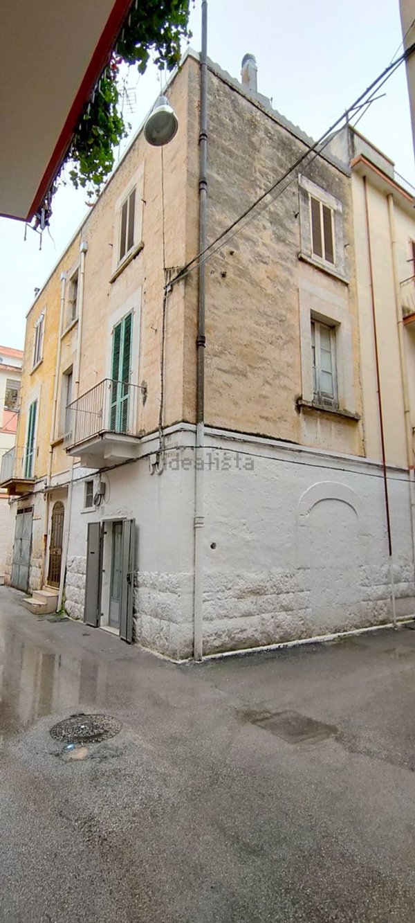 casa indipendente in vendita a Corato