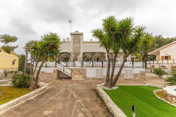 casa indipendente in vendita a Corato