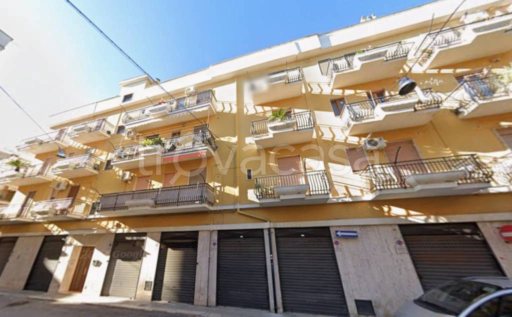 appartamento in vendita a Corato in zona Centro Storico
