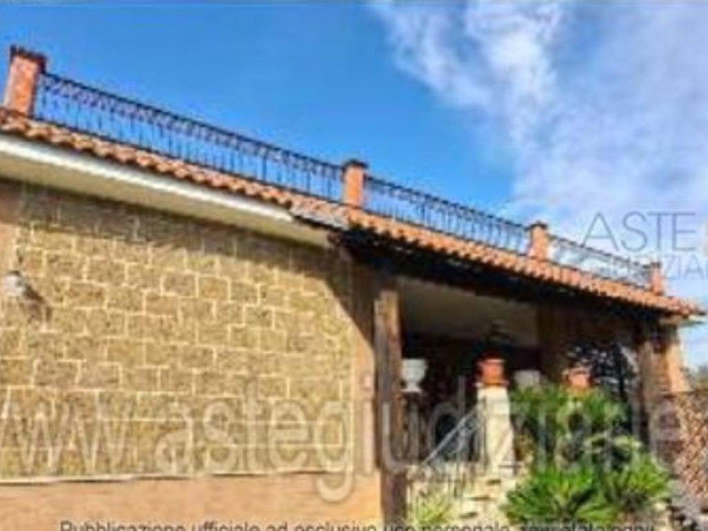 casa indipendente in vendita a Corato