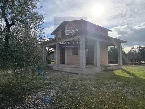 casa indipendente in vendita a Corato