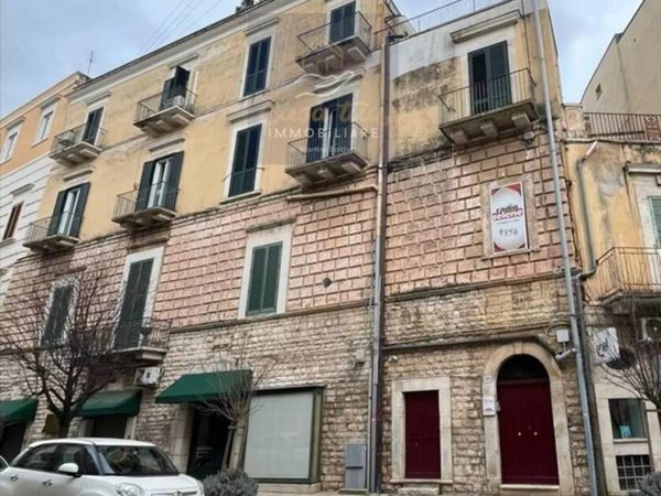 appartamento in vendita a Corato in zona Centro Storico