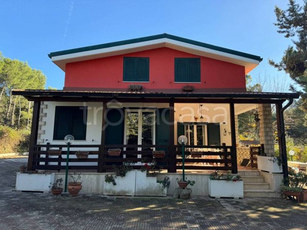 casa indipendente in vendita a Corato