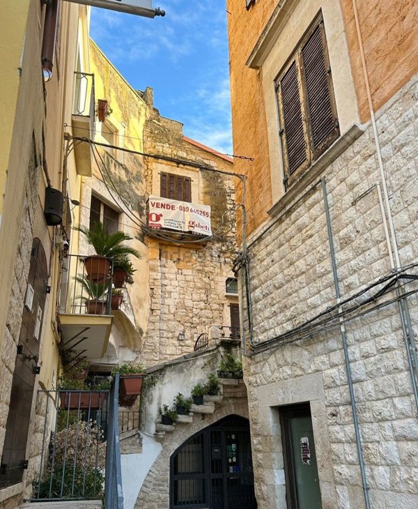 appartamento in vendita a Corato in zona Centro Storico