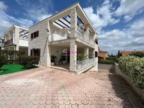 casa indipendente in vendita a Corato